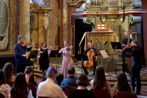 Prag: Eintrittskarte Klassisches Konzert in der SpiegelkapelleKategorie A (Reihen 1-7)