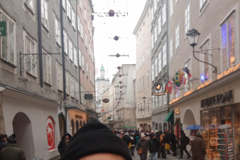 Salzburg: Munich Tour with Transfers, Hotel, Meals & Drinks