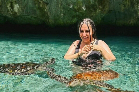 Zanzibar: Wycieczka do lasu Jozani i jaskini SalaamTa wybrana opcja obejmuje odbiór z hotelu i dowóz z hotelu.