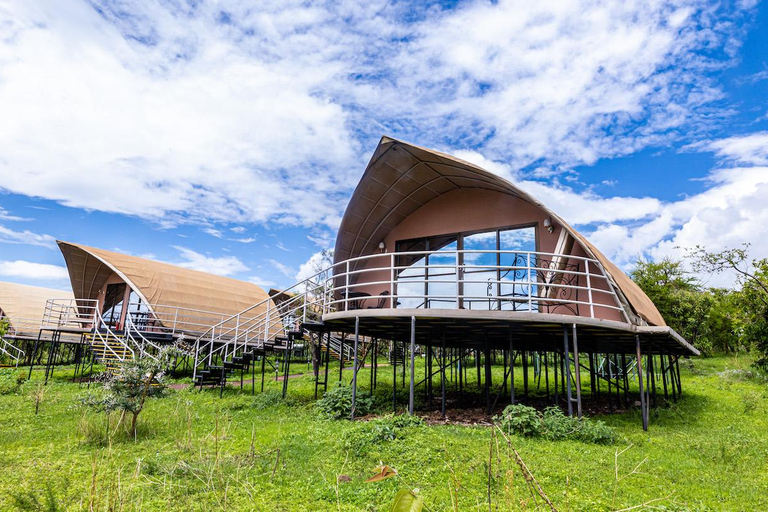 أروشا: رحلة سفاري في حفرة نجورونجورو لمدة 3 أيام مع رحلات جوية