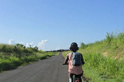 Guadeloupe: Balade pour découvrir le Moule à vélo électrique