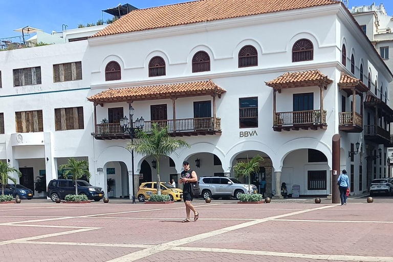 Cartagena Essencial: Centro Histórico, San Diego e Getsemaní, tudo em um tour a péCartagena Essencial: Centro Histórico, San Diego e Getsemaní, Tour a Pé