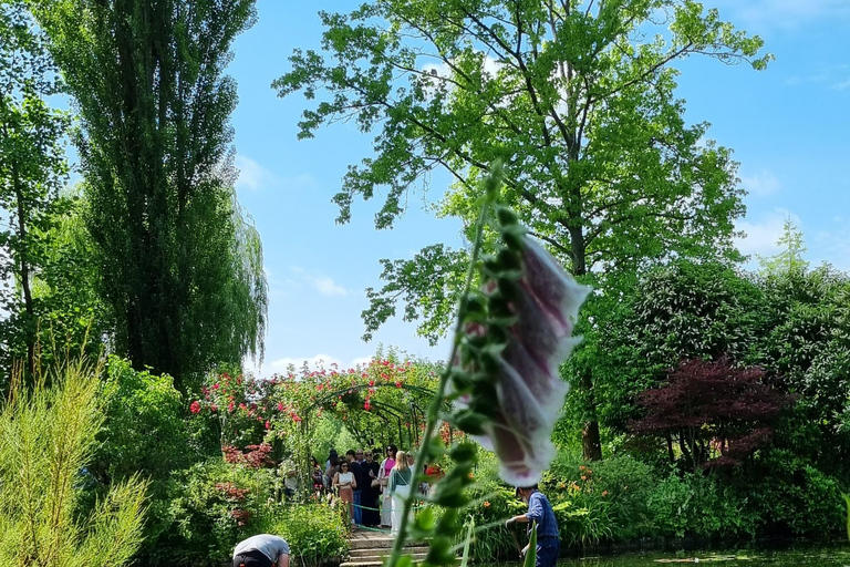 From Paris: Monet's Giverny House Private Tour