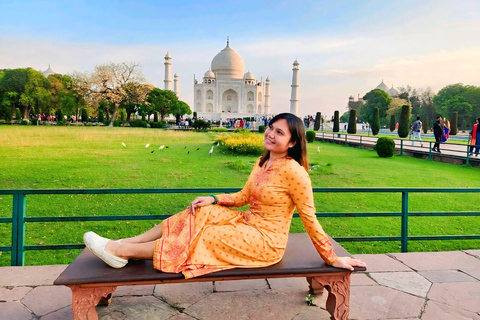 From Delhi: Private Taj Mahal & Agra Day Tour with 5* Meal Private Tour From Delhi - Car, Guide, Tickets & 5-Star Meal