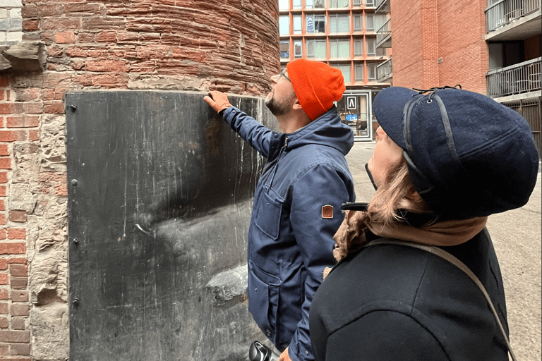 Excursão a pé pelos bordéis da velha Toronto