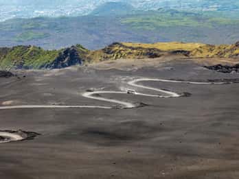 From Taormina: Mount Etna Tour to 2900m with Cable Car