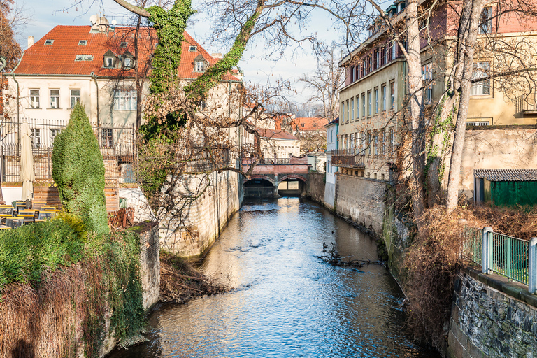 Prag: 4-stündige Segway- & Rollertour mit Mittagessen4-stündige Segway- & Rollertour mit Mittagessen