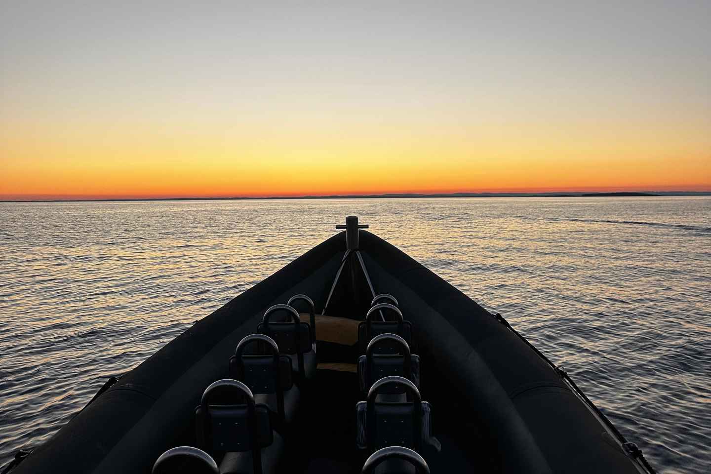 Excursión en barco RIB con visita al faro en el mágico archipiélago
