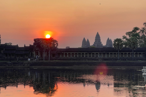 Visite en petit groupe au lever du soleil sur Angkor Wat à Siem Reap