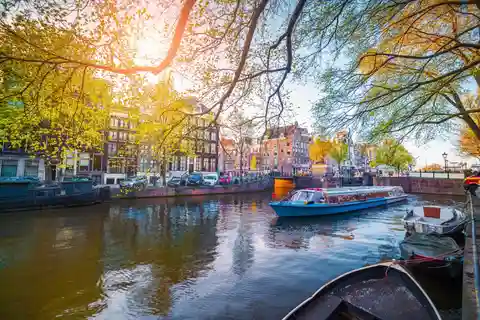 Historyczna piesza wycieczka przyjazna rodzinie po Amsterdamie