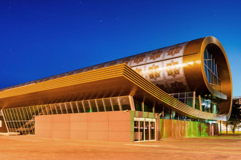 巴库：导游带你体验夜间活动