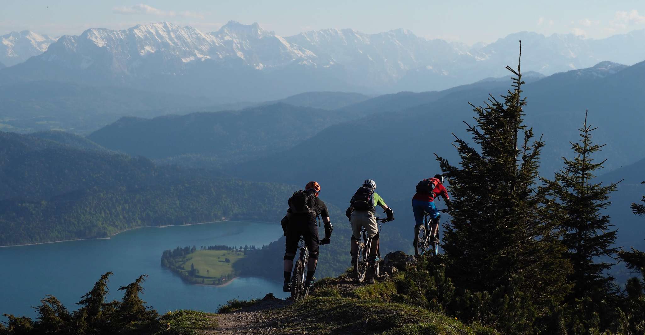 Chambéry , Electric Mountain Bike rental - Housity