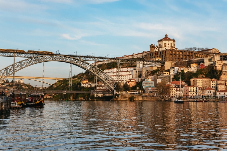 Porto: Rejs po mostach z opcjonalną wycieczką po piwnicy z winami50-minutowy rejs po mostach