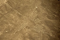 Von Nazca, Flug in einem leichten Flugzeug über die Nazca-Linien - Hizvo