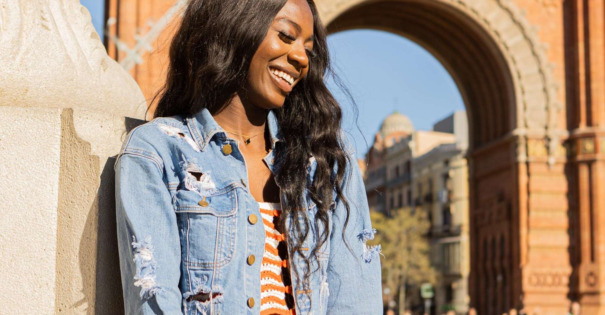 Barcelona, Private Photoshoot at Arc de Triomf - Housity