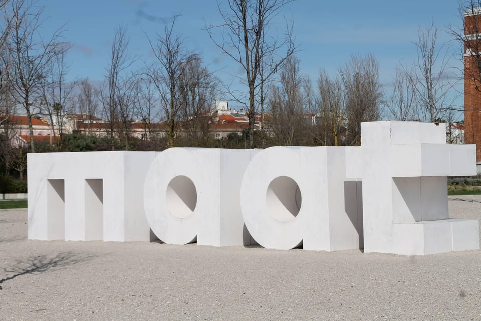 Tour Panoramico Di 4 Ore In Tuk Tuk Del Centro Storico Di Lisbona E