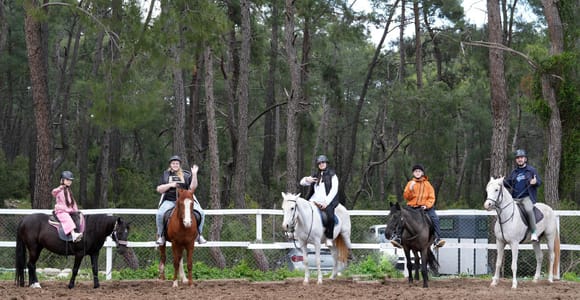 Kemer: Guided Horseback Riding Tour with Hotel Transfer