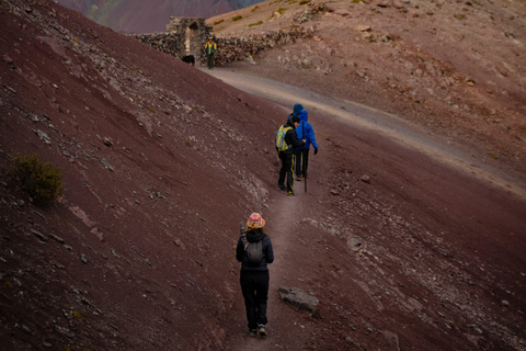 Cusco: Tour van de levendige drie bergen 2D/1N