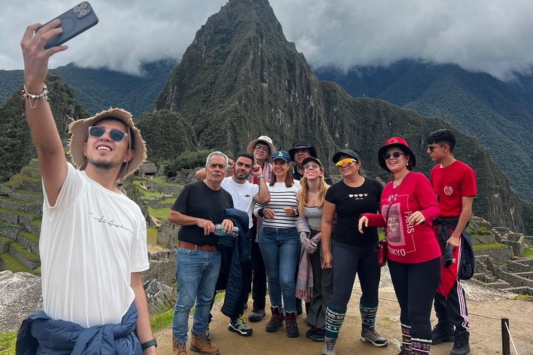 Cusco 4-d | Rainbow Mountain & Machu Picchu | All included Cusco 4-d + 2⭐Hotel | Rainbow Mountain & Machu Picchu