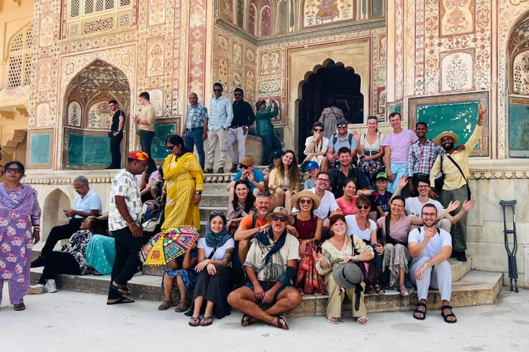 Visite citadine d&#039;une journée à Jaipur : fort d&#039;Amber, palais de la ville et guideJaipur : visite d&#039;une journée personnalisable avec voiture, chauffeur et guide