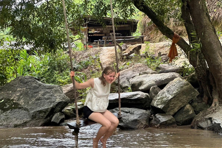 Chiang Mai: 3Days 2Night Trek in Doi Inthanon Area