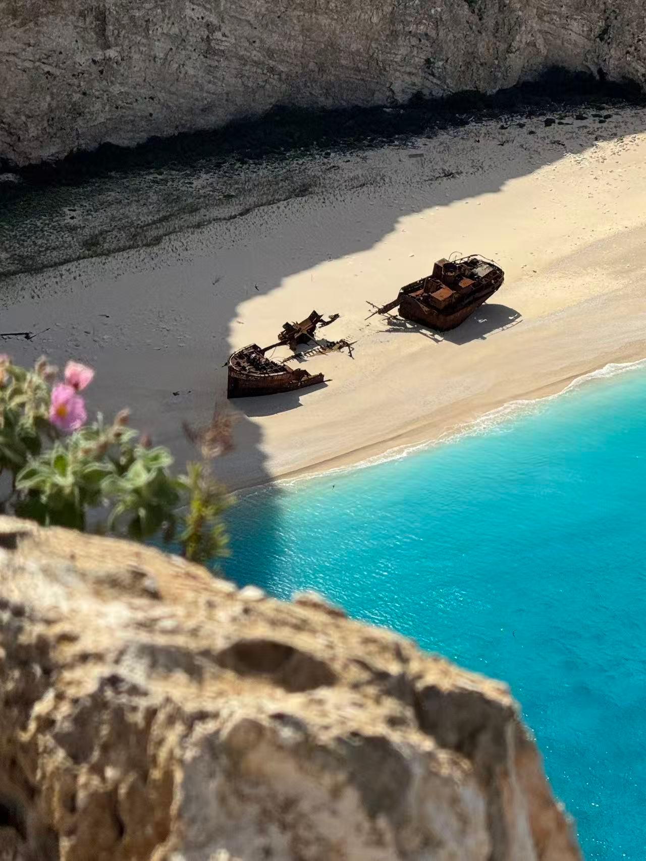 Zakynthos: Land- und Meerestour zum Schiffswrack-Strand und zu den Blauen Grotten