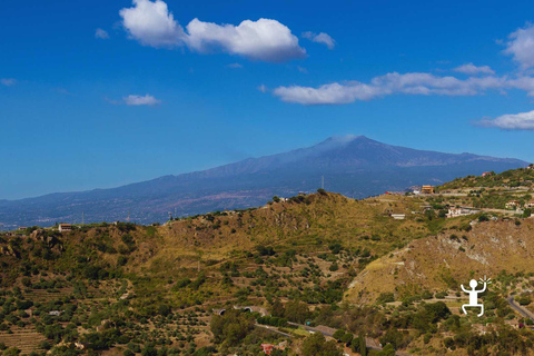 Catania: Guided Horseback Ride in Misterbianco Countryside