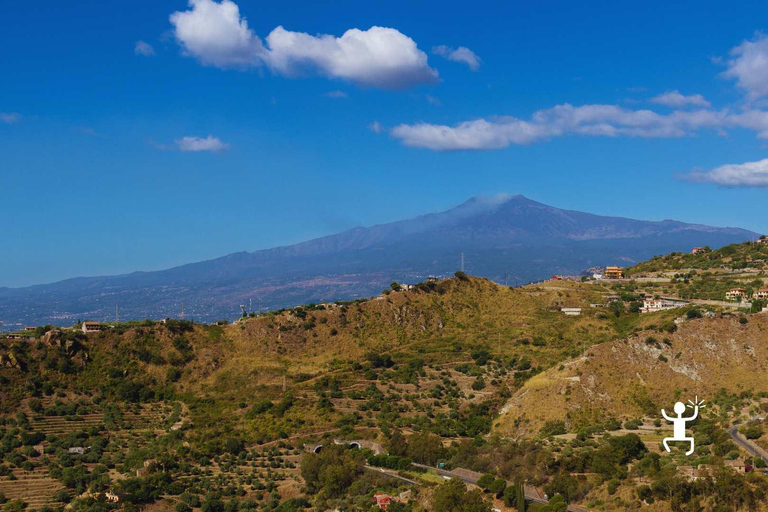 Catania: Guided Horseback Ride in Misterbianco Countryside