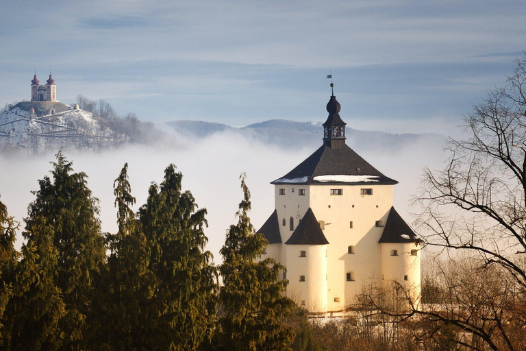 TOPP av Slovakien: Gruva i Banská Štiavnica &amp; simning i grottor