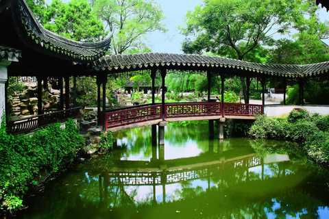 Shanghai: viaggio all-inclusive ai giardini di Suzhou e al Canal GrandeShanghai: tour completo dei giardini di Suzhou e del Grande Canale