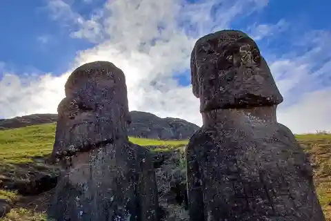 Rapa Nui: 3 Excursions with Hotel Transfers