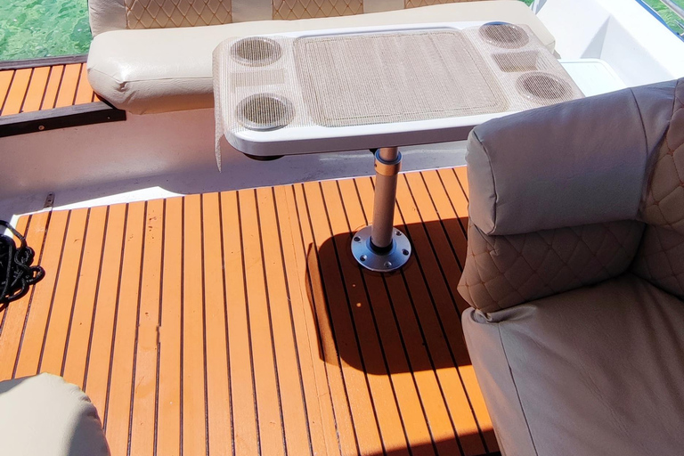 Private Yacht Tour with Snorkeling, lagoon and wild beach Your for 1-4 persons