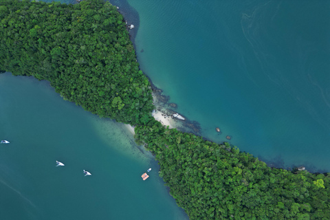 Paraty: 2-Day Kayak and Wild Camping Adventure