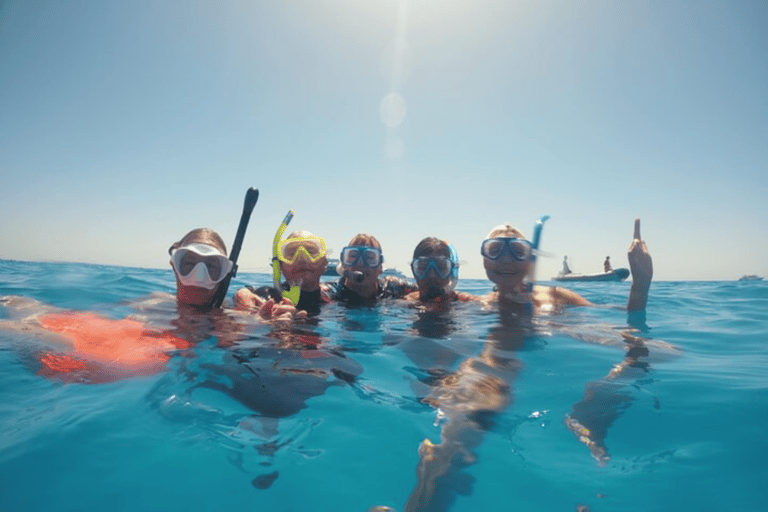 Comino : croisière en bateau vers le lagon bleu, le lagon de cristal et les grottes