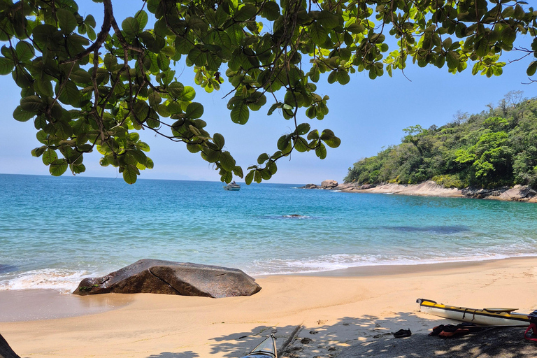 Paraty: 4-Day Joatinga Peninsula Sea Kayaking Expedition