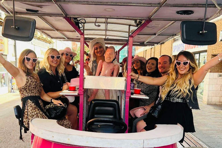 Luxuriöse Pink Hen Party Bike Tour durch Belfast