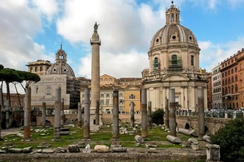 Rome from Civitavecchia: Colosseum, Vatican, and Historic Old Town by Minivan Shared tour in a small group of 8 people
