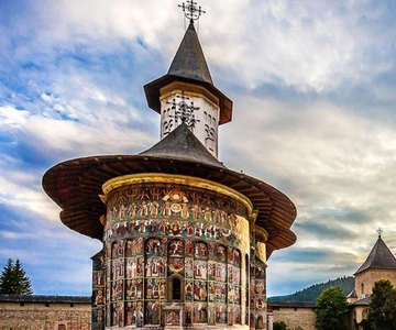 Tour particular de Bucareste aos Mosteiros da UNESCO, Moldávia
