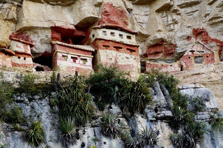 Karajía and Quiocta Cavern Tour from Chachapoyas | Full Day