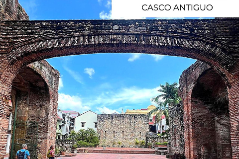 Panama City: Canal & Colonial Churches of Casco Antiguo