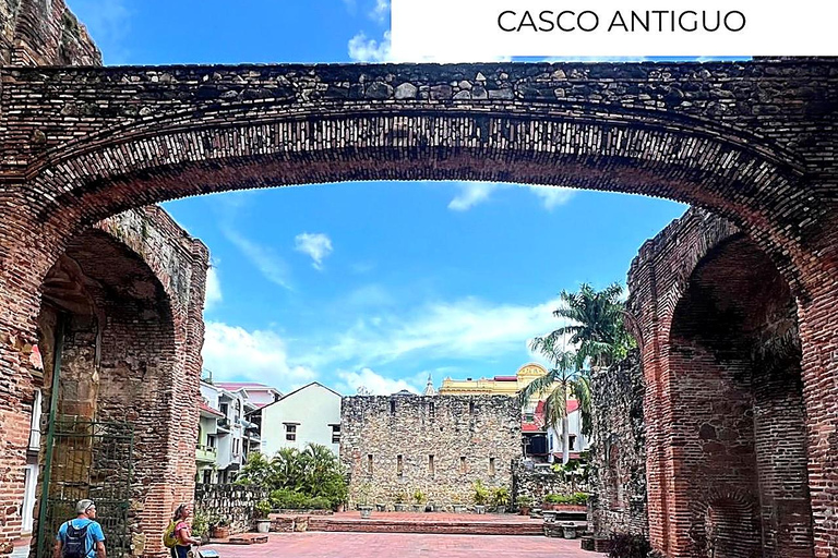 Panama City: Canal & Colonial Churches of Casco Antiguo