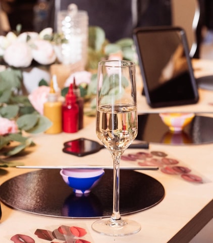 Berlin: Lipstick-Making Workshop with Prosecco