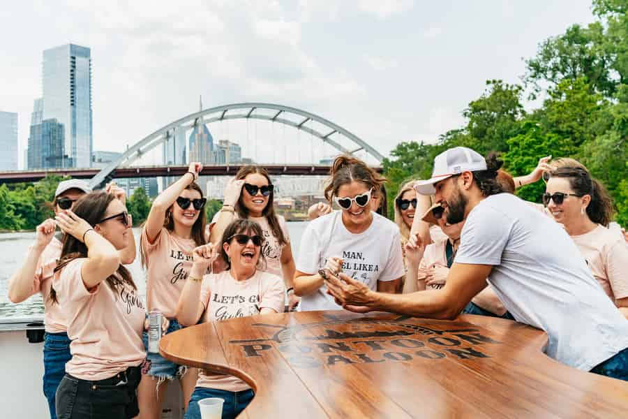 Nashville: Ponton-Party-Kreuzfahrt mit Kapitän. Foto: GetYourGuide