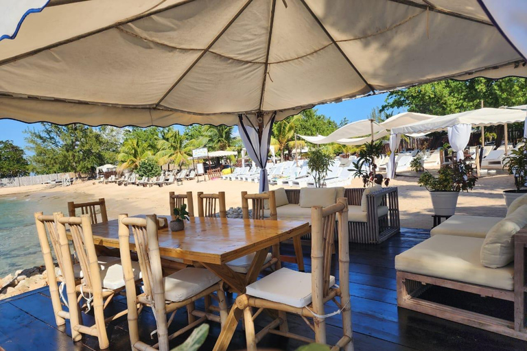 Montego Bay: VIP Oceanfront Cabana w Bamboo Beach ClubVIP Cabana dla maksymalnie 6 osób