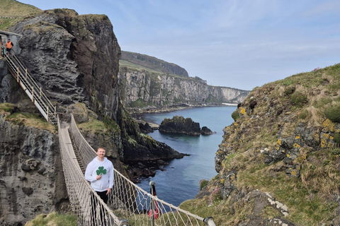 Giants Causeway: Ultimate Private Guided Tour of Causeway Giants Causeway: Private Tour with Optional Dog Companion