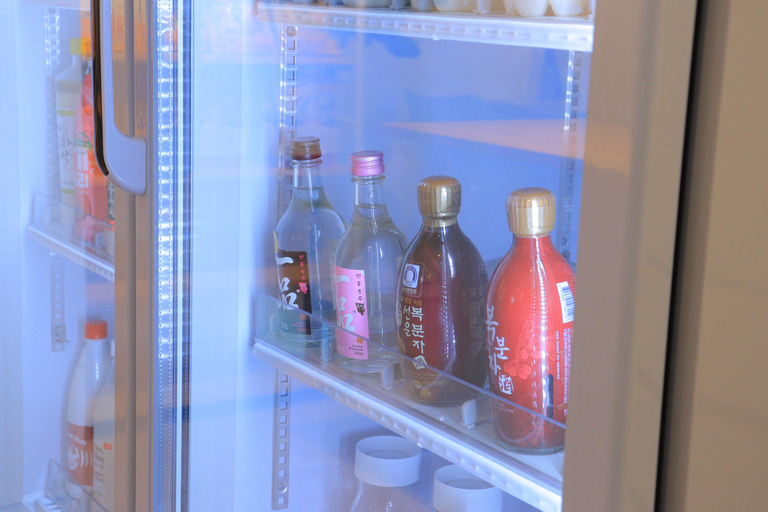 Seoul: Unlimited Makgeolli Tasting Experience in Myeongdong