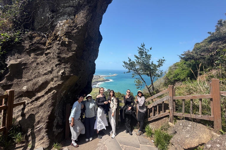 Jeju: UNESCO WestSouth & East Highlights 2 Days Combo Tour