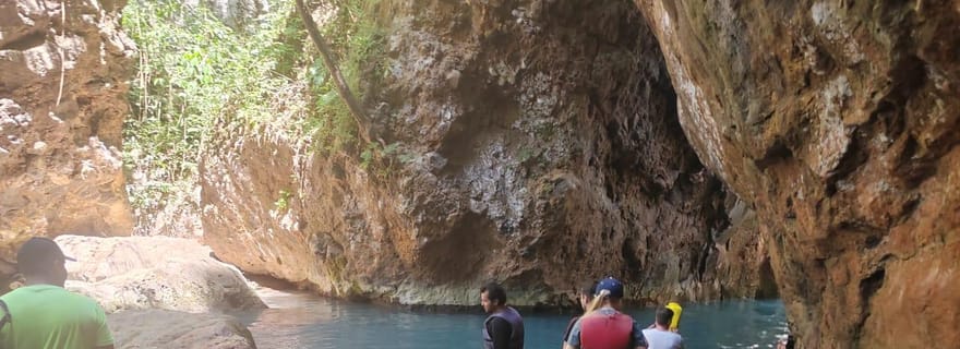 Randonnée aventure à la cascade La Leona, aux sources chaudes et aux bains de boue