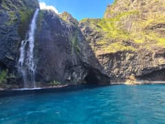 Santa Cruz das Flores: tour pelas grutas