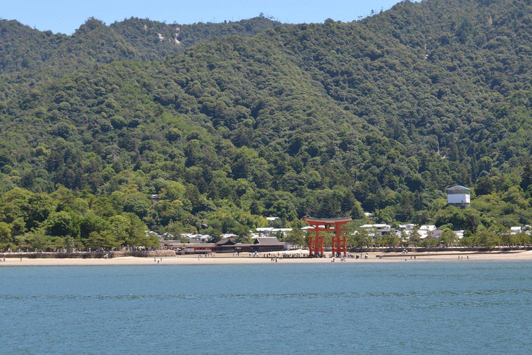Hiroshima: Miyajima Local Eats and Sacred Sites in 2 Hours